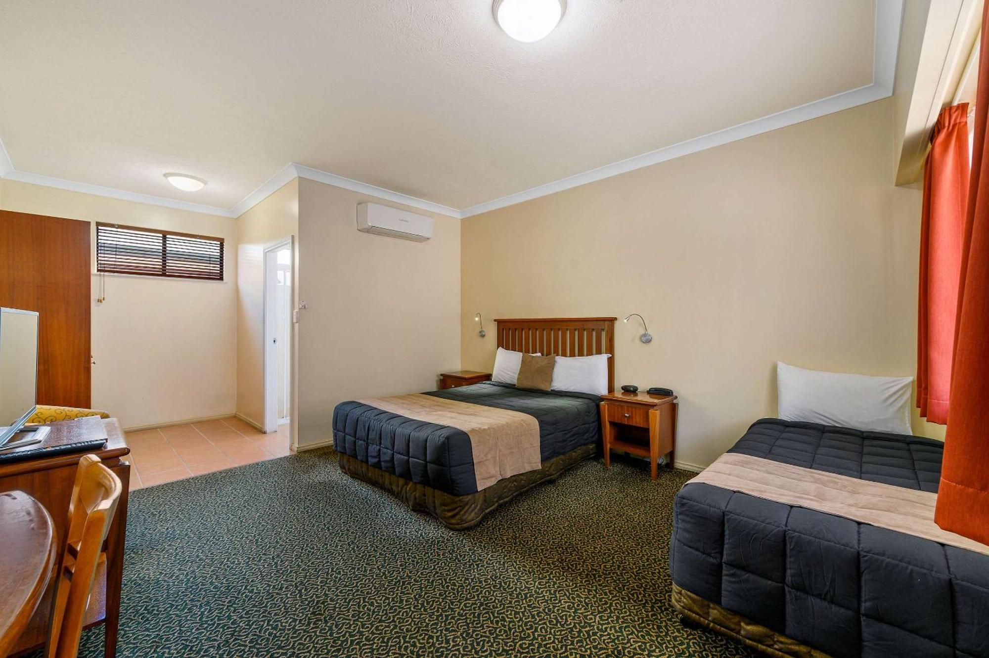 Quality Inn Grafton Exterior photo